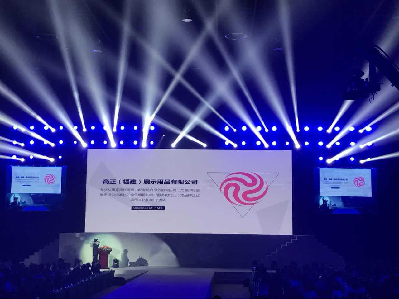 專家批中國煙包裝